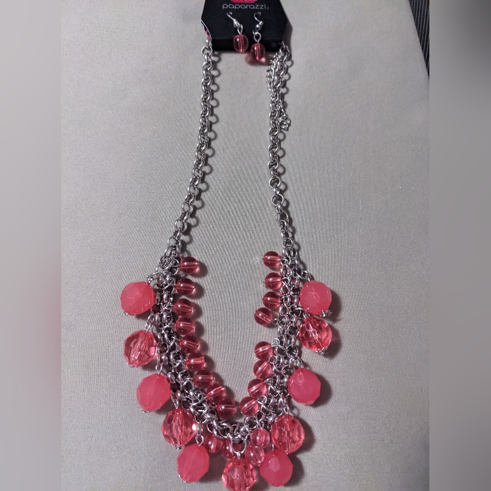 NEW Paparazzi necklace